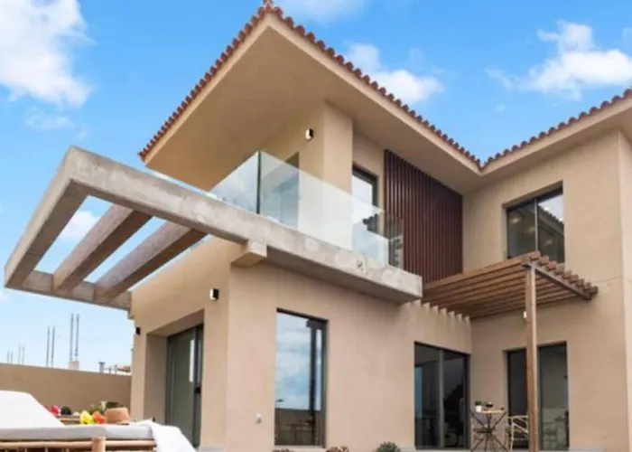Golf Tenerife South XX Wheel Accessible Shower XX Free Wifi XX Private Pool 30 Degrees XX Two Terraces 30M2X60M2 Xxfree Parking XX Mountain View XX Flatscreen 65 Inch XX